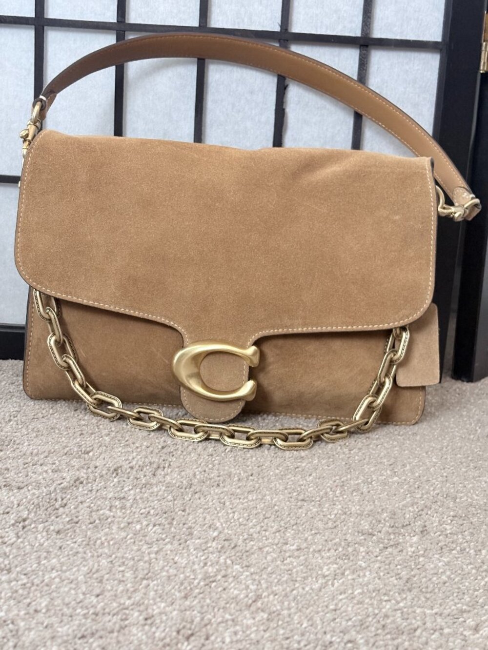 Chain Tabby Shoulder Bag in Brass/Sand Suede